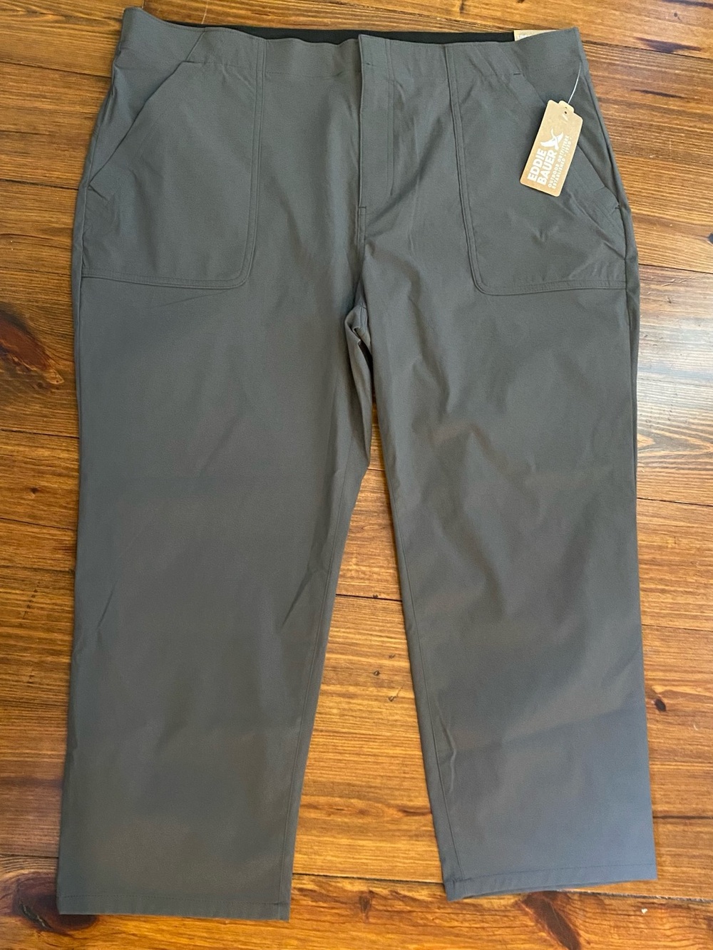 Eddie Bauer Women's Horizon High-Rise Straight Leg Cropped Pants NWT  18 Gray